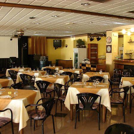 Hotel Faro Montichiari Kültér fotó