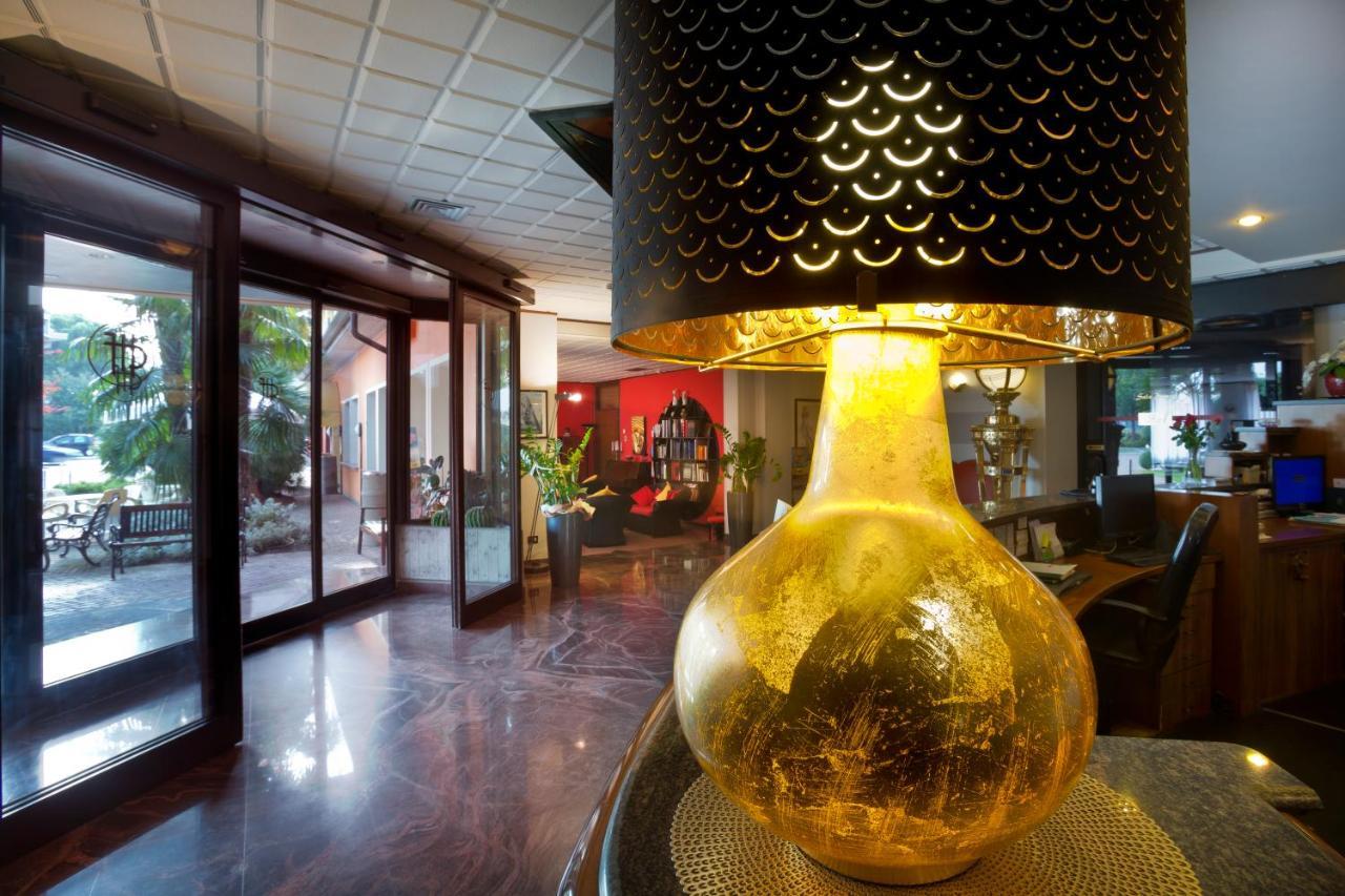 Hotel Faro Montichiari Kültér fotó
