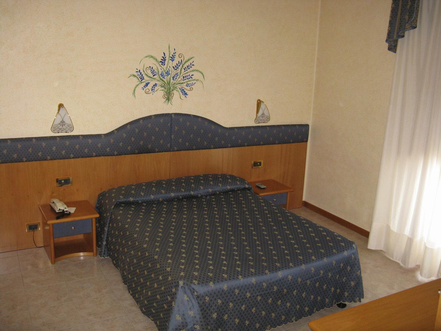 Hotel Faro Montichiari Kültér fotó